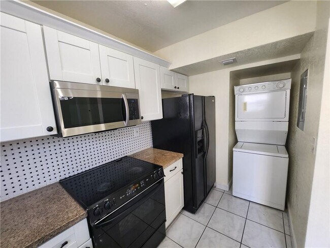 Photo - 2400 NW 52nd Ave Unit 2400