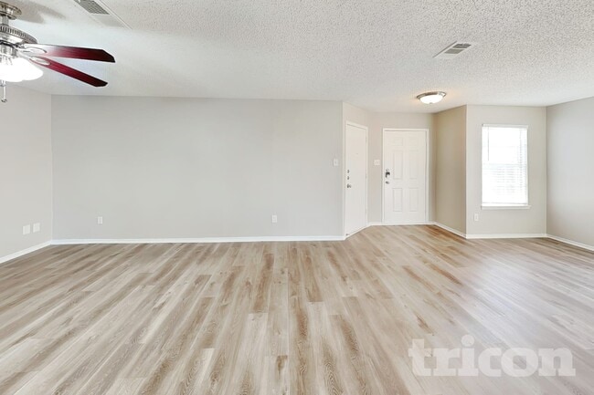 2036 Talon Dr