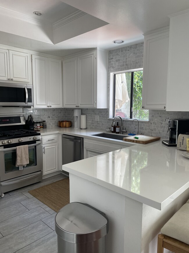 Building Photo - 1757-1711 11th St Rental