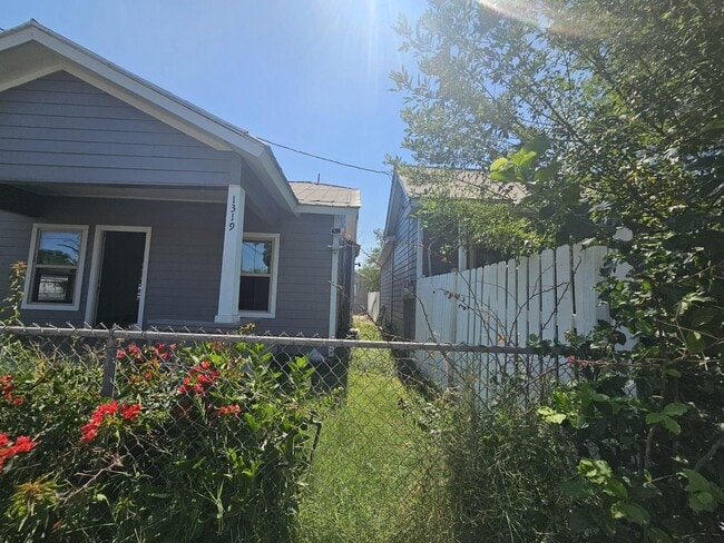 Photo - 1319 Santa Maria Ave