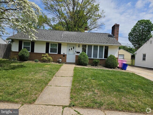 Building Photo - 3703 Windsor Dr Rental
