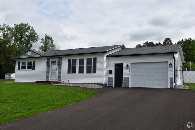 Building Photo - 1401 Woodbury Dr Rental