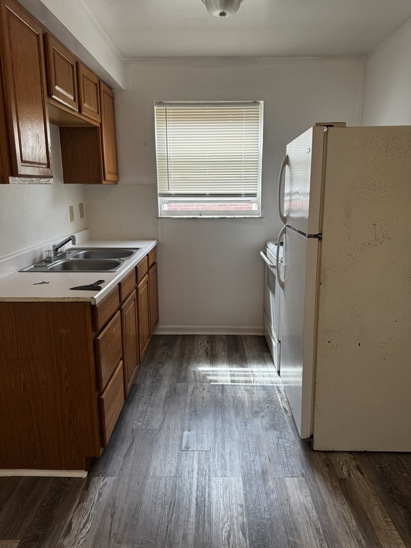 Photo - 246 Basswood Ave