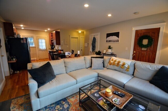 Photo - 103 Welles Ave Unit 1L