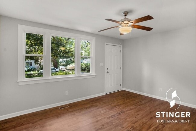 Photo - 153 Williams St