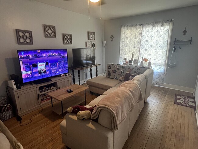 Photo - 2506 23rd St