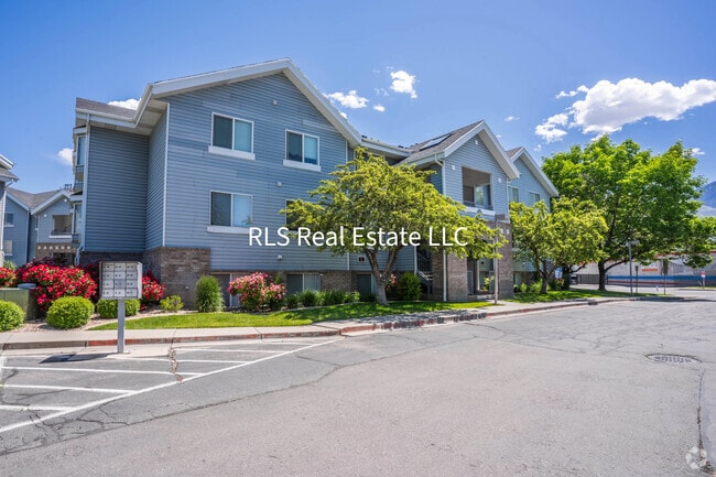 Building Photo - 1547 N Riverside Ave Unit 54-A Rental