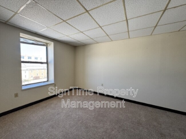 Photo - 115 Jonathan St Unidad Apt 303