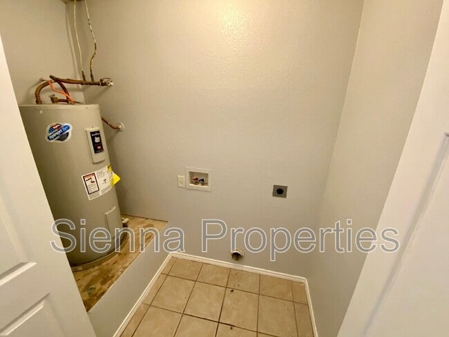 Photo - 6506 Santos St Unit A
