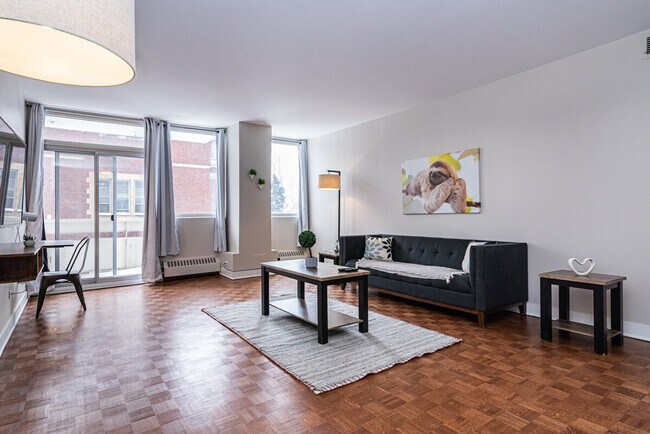 Photo - 1272 Rue Redpath-Crescent Unit ID1261801P