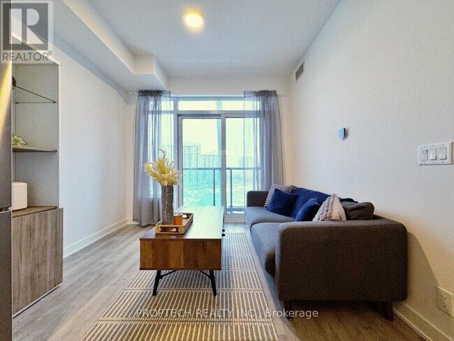 Photo - 50 Upper Mall Wy Unit 628