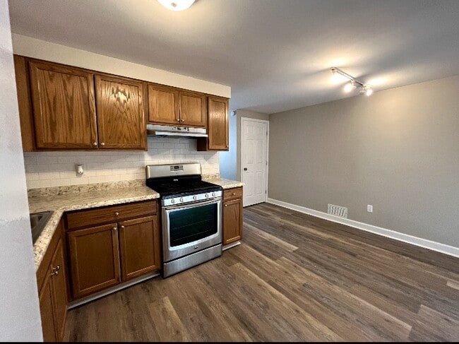 Photo - 1390 Lincoln Dr Unit A