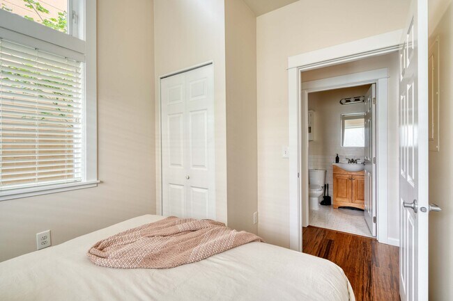 Photo - The Norm Appartments Unit 2