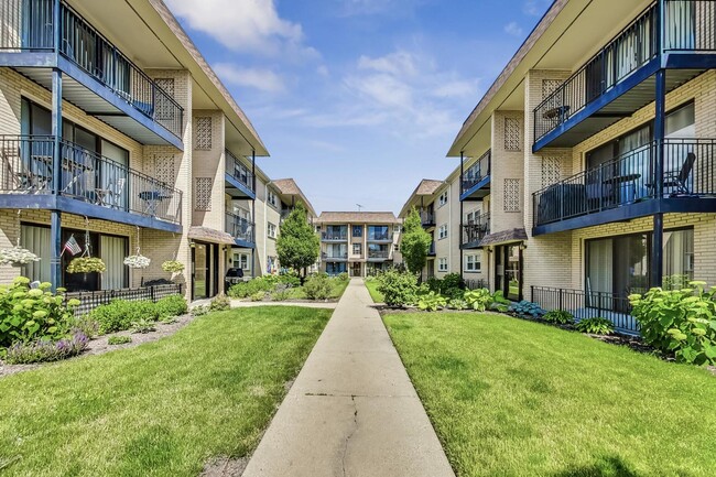 Photo - 6563 N Harlem Ave Unit 3E