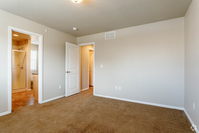 2BR, 2.5BA - 1,532SF