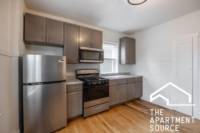 Photo - 4652 W Palmer St Unit 1