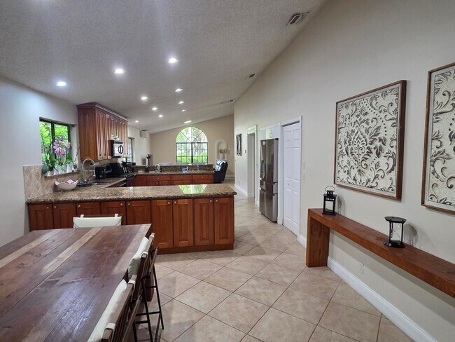 Photo - 4170 NW 6th St