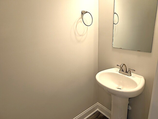 Photo - 604 Jacks Xing Dr