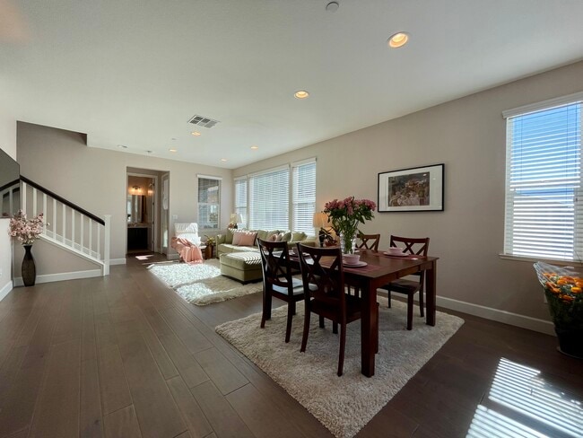 Photo - 2113 Jubilee Dr