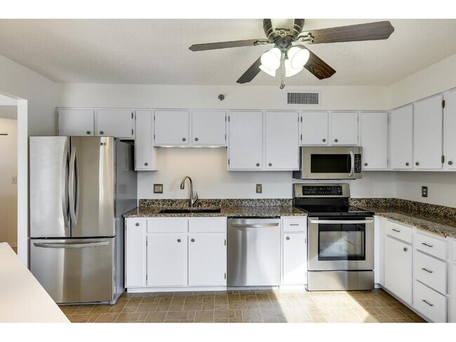 Photo - 121 Washington Ave S Apartment Unit 1102