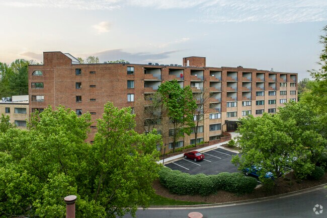 1951 Sagewood Ln - Thoreau Place Condominiums