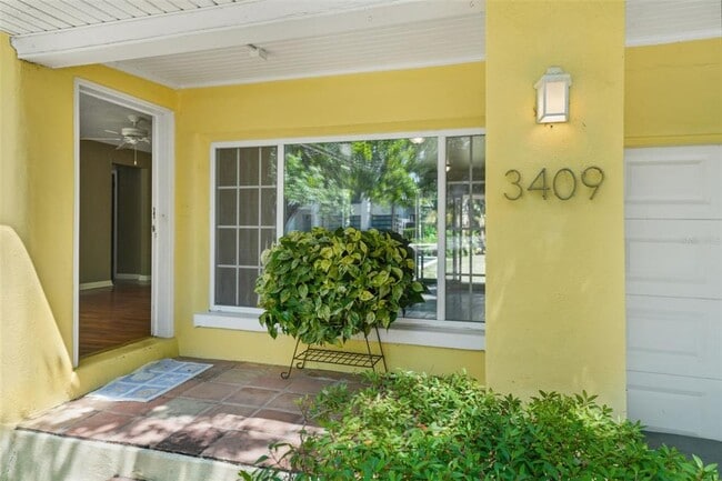 Building Photo - 3409 W El Prado Blvd Rental