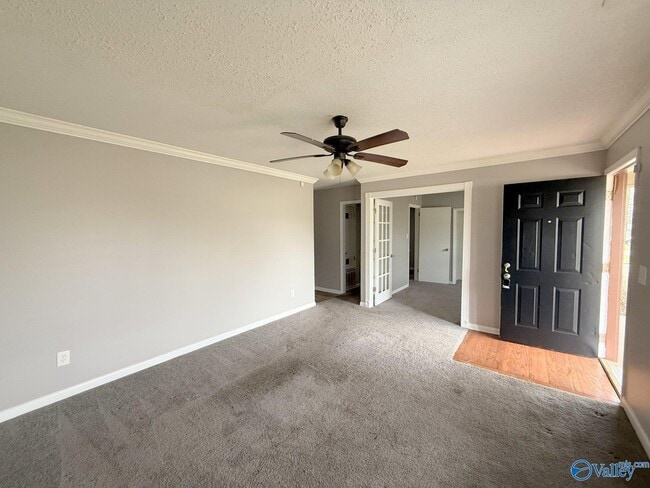 Photo - 640 Dawson Terrace NW