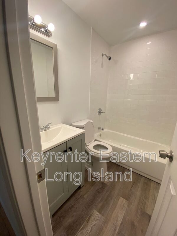 Photo - 30 Cedar Ave