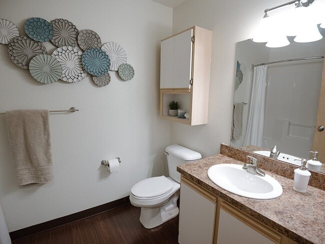 Spacious Bathroom