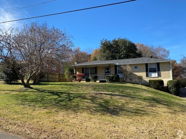 Building Photo - Coming soon in February! Great ranch on fu... Rental