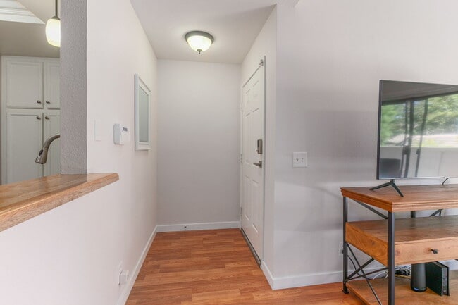 Photo - 1075 Shadowridge Dr