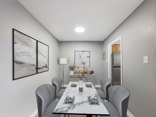 Photo - Melrose Apartments