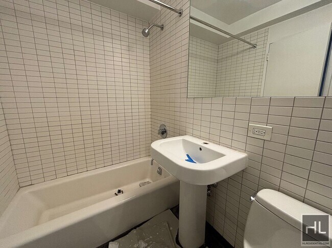 Photo - East 39th Street Unit 21A