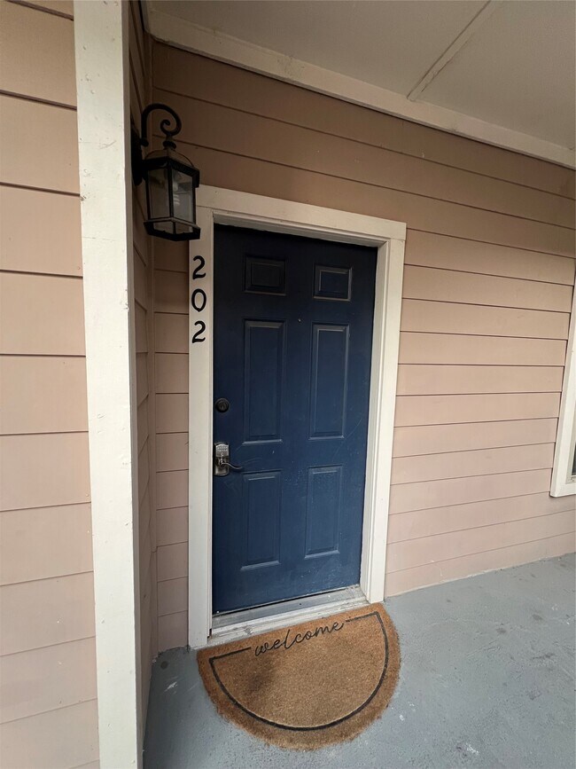 Photo - 2414 Longview St Unit 202