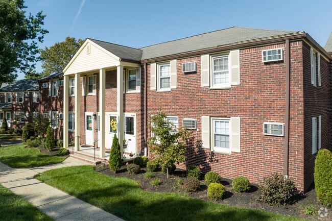 Riverview Gardens