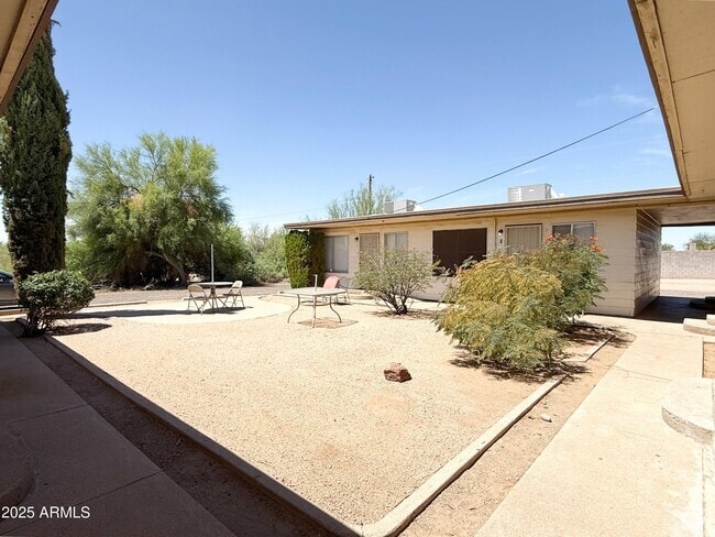 Building Photo - 1211 W Apache Trail Unit N Rental