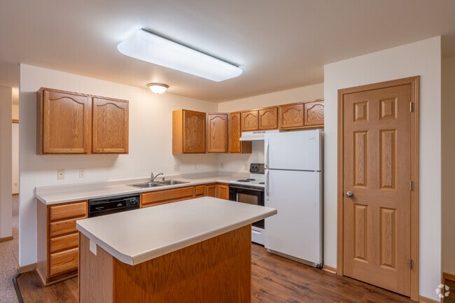 2BR, 1BA - 950SF - Kitchen