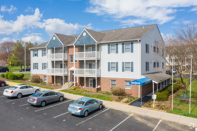 Kenley Square - Kenley Square