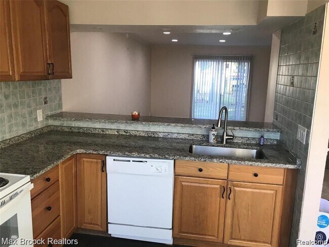 Photo - 1653 Wimbledon Dr