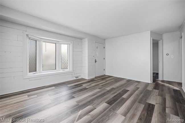 Photo - 19217 Birmingham St