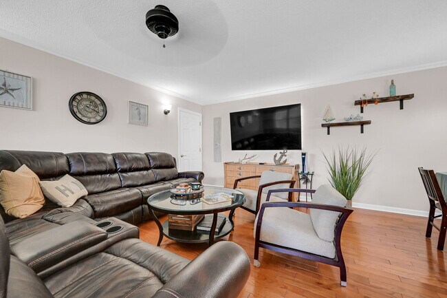 Photo - 97 Wharfside Dr Unit 97