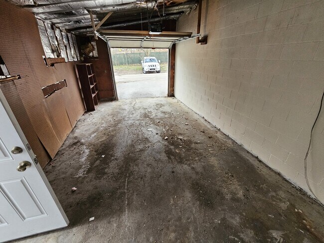 Photo - 6094 Andover Blvd