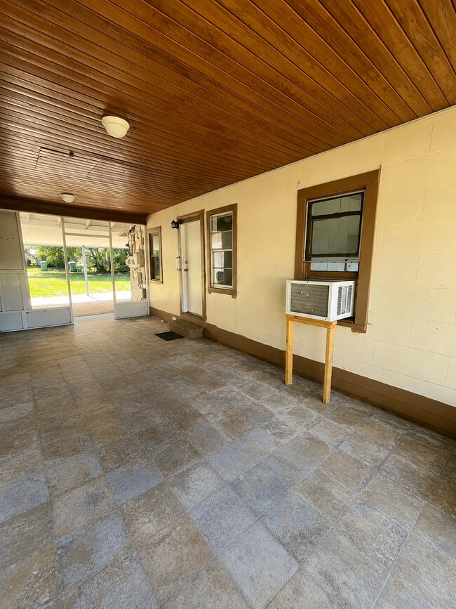 Photo - Cute 2BR Duplex in Zephyrhills