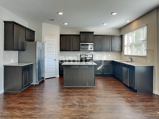 Photo - 8013 Turnberry Ln
