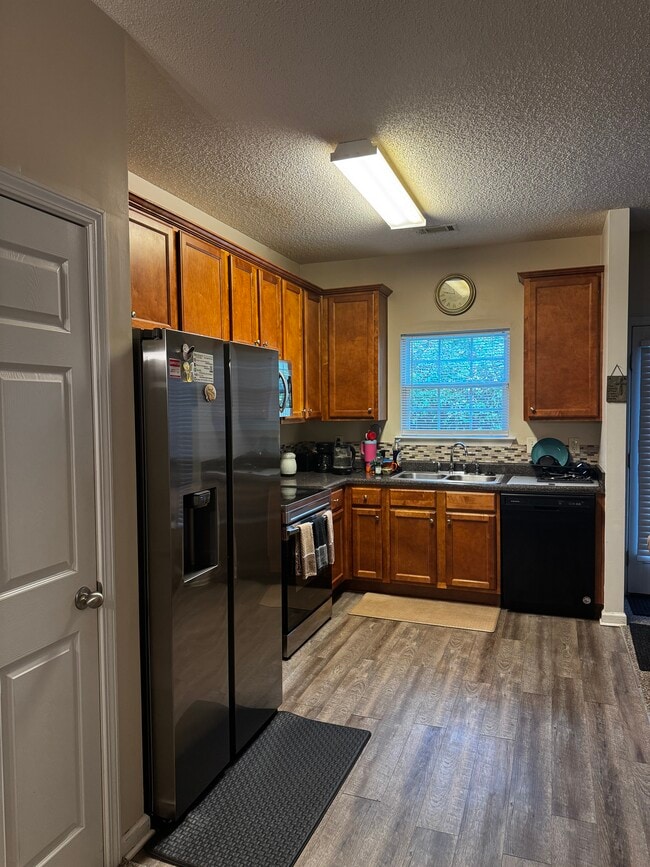 Photo - 205 Shenandoah Dr Townhome