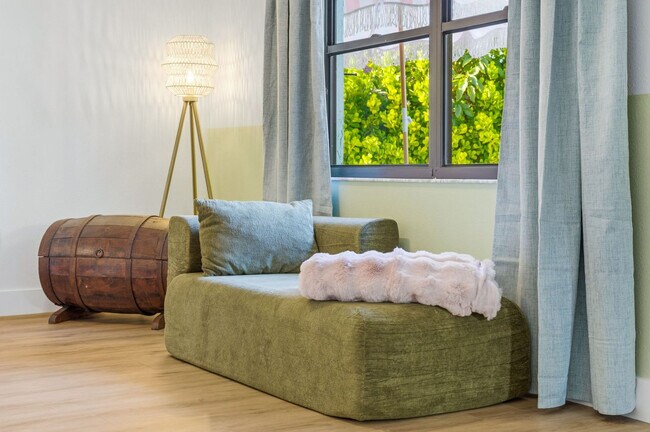 Photo - 6924 34th Ave W Unidad ID1351725P