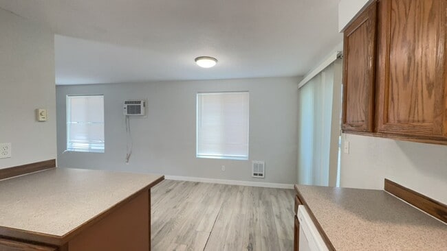 Photo - 63-65 NE 7th St