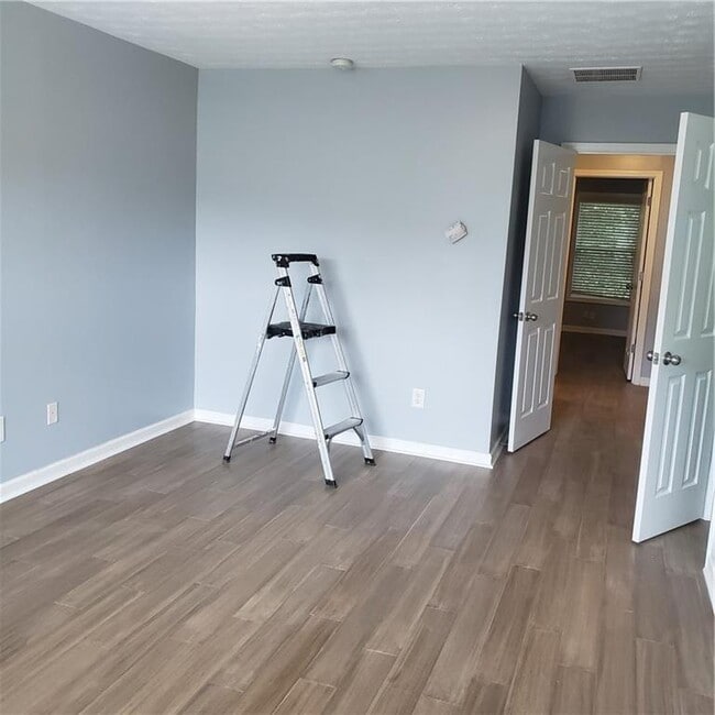 Photo - 1636 Little Creek Dr