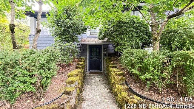 Building Photo - Spacious 1 BD | 1 BA on a Beautiful Proper... Unit 1228  B Rental