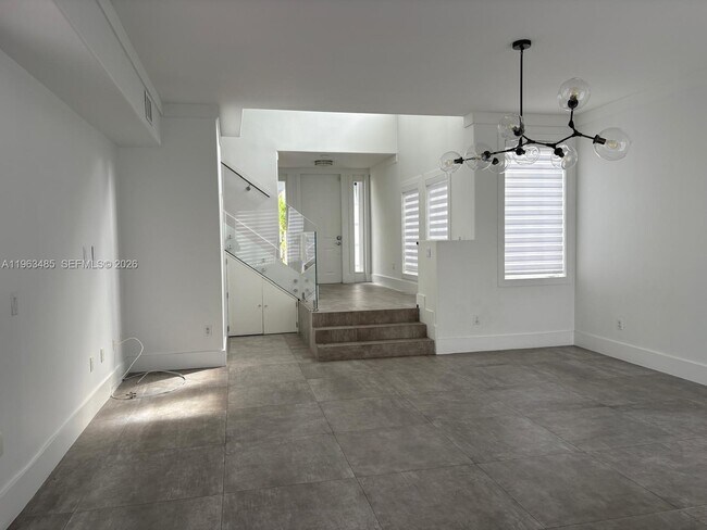 Photo - 3172 NE 211th St